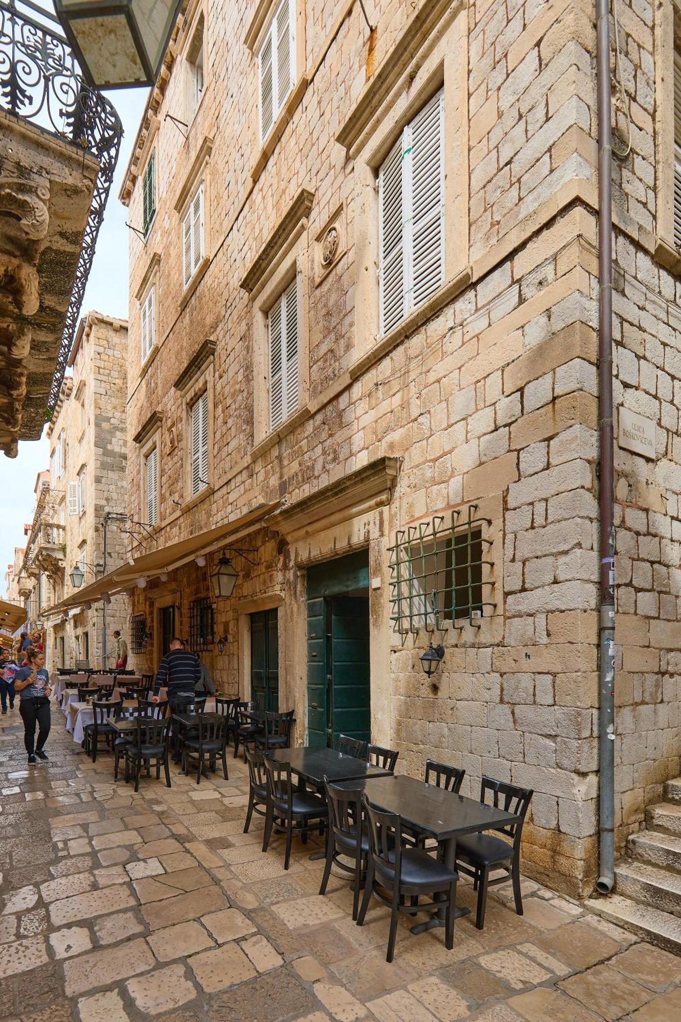 Soul Of The Old Town, Prijeko Street